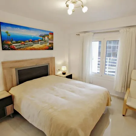 Majestic - Modern Close To The Beach In Apartamento