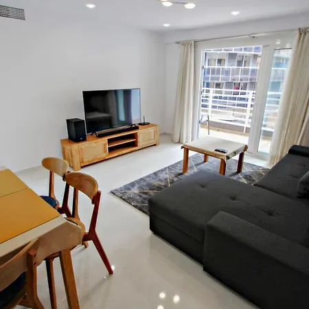 Apartamento Majestic - Modern Close To The Beach In